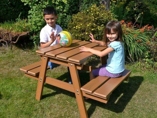 Recycled Plastic Children's Picnic Table Thames