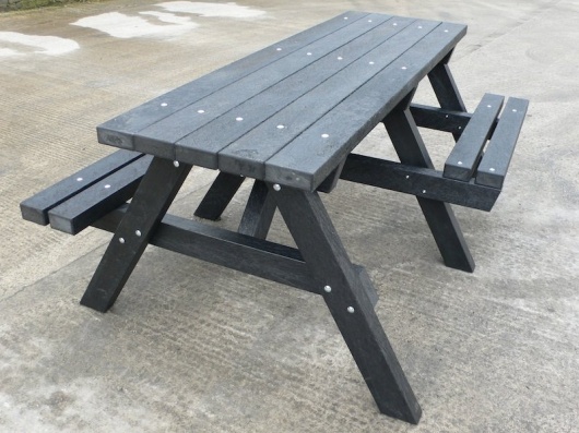 Recycled Plastic Picnic Table  Wheelchair Access  Ribble