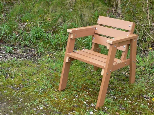 Thames Chair - recycled plastic wood