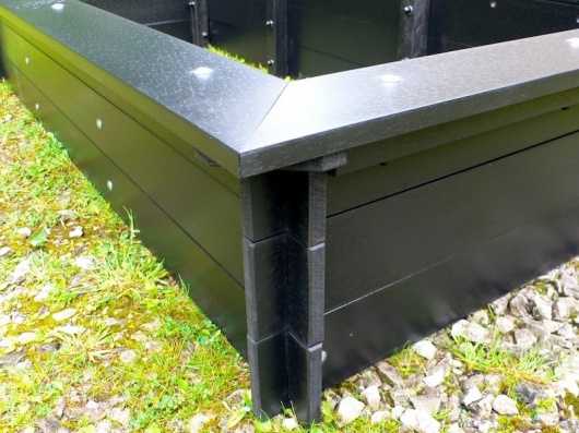 Delux Raised Bed with Seat Surround - Recycled Plastic (2 x 1m)