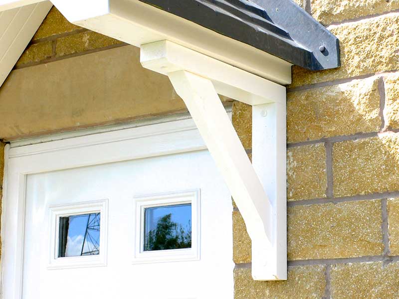 Pair of Recycled Plastic Porch Gallows Brackets | Synthetic Wood